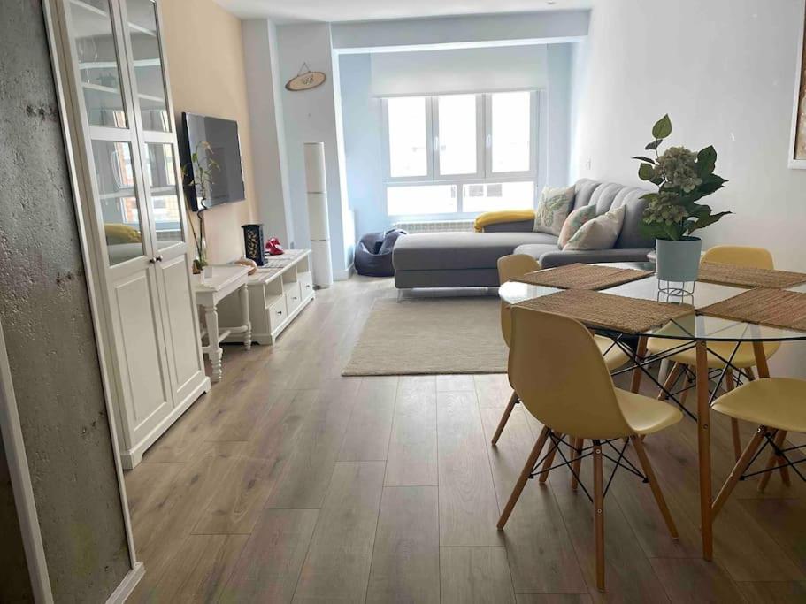 Apartamento A 100Metros De La Playa De San Lorenzo Gijón Zewnętrze zdjęcie
